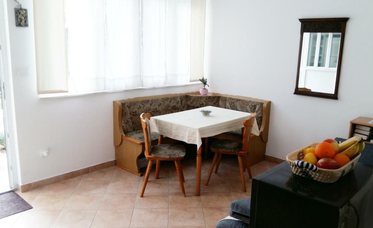 Studio Apartman Kacunic Split Exteriör bild